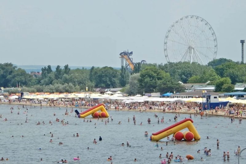 Центральный пляж Анапы