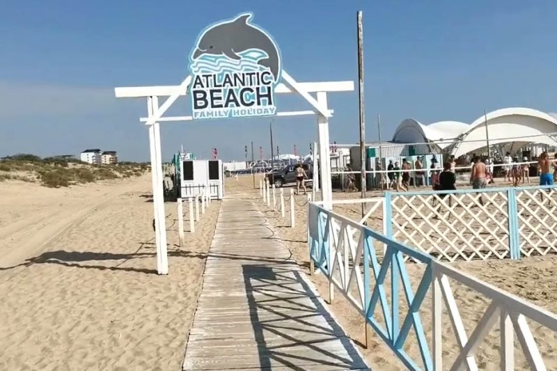 Пляж отеля Atlantic Beach