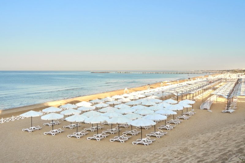 Пляж Alean Family Riviera