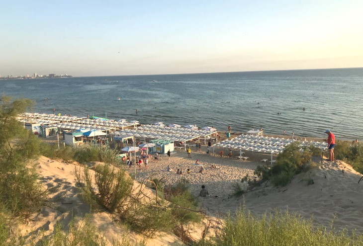 Пляж санатория «Черноморская зорька»