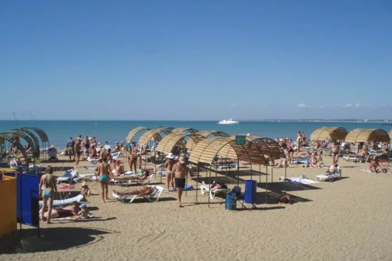 Пляж санатория «ДиЛУЧ»