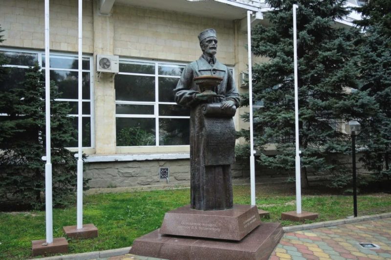 Памятник Владимиру Будзинскому