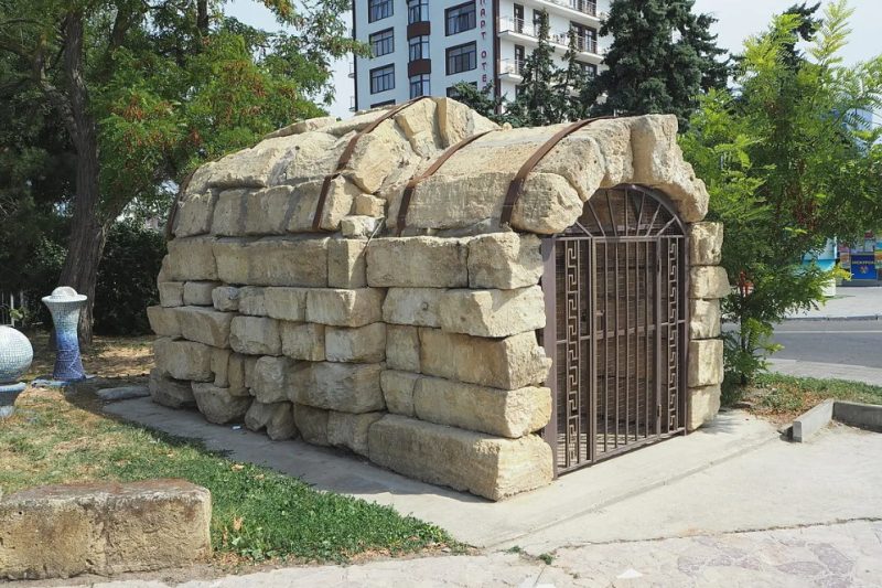 Склеп Героон в Анапе